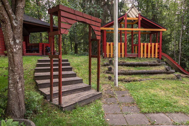Mertakaari The residents built the play areas in the yard themselves Photo Jonne Sippola