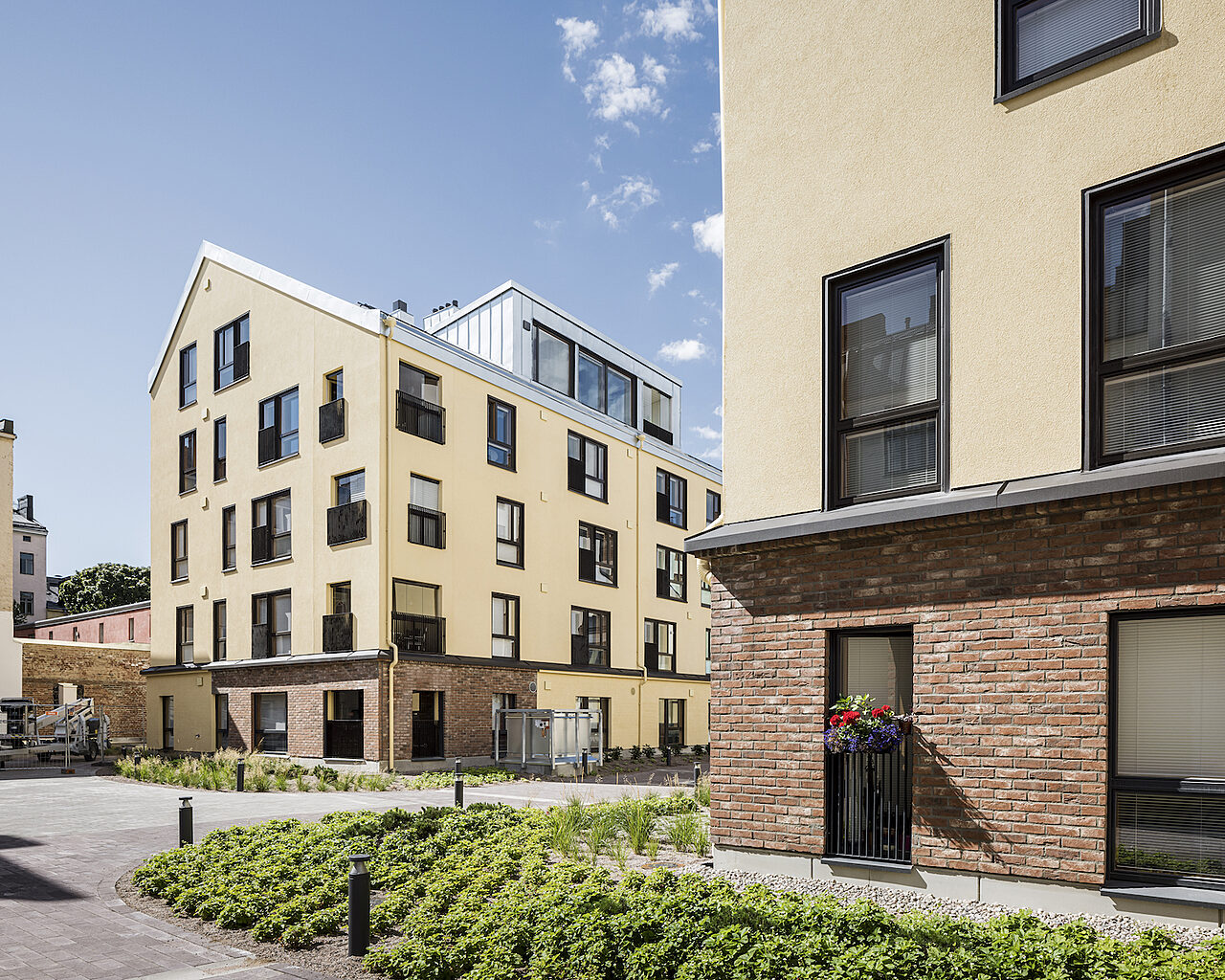 Finnisharchitecture.fi | Liisankatu 14 Infill Apartment Buildings
