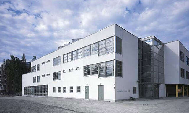 Street elevation towards Aurinkolahden puistotie