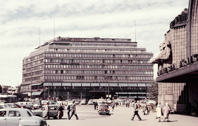 Sokos department store, central railway station, pedestrians and cars from the 1960S.