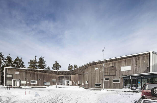 Main façade of Ruukki Healthcare Centre
