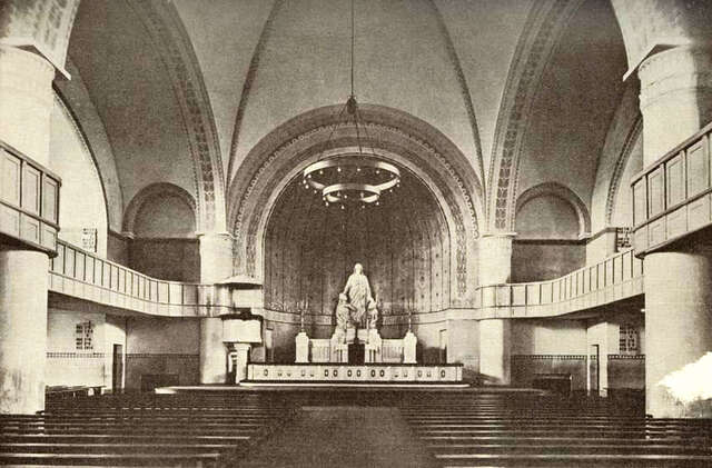 Very old picture of the interior.