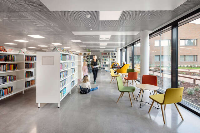 Syvälahti school library