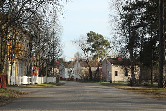 Streetview and detached wooden houses