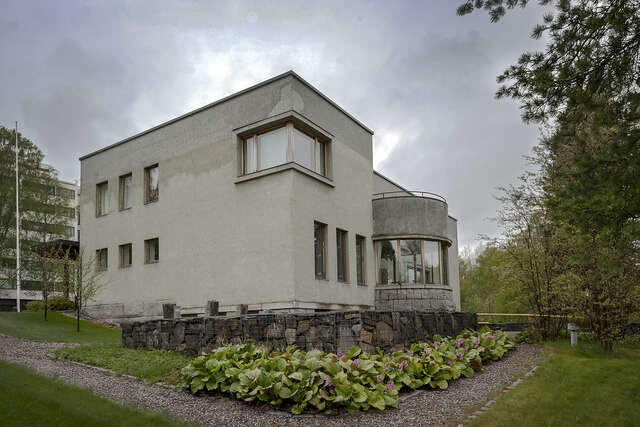 Photo of Villa Koskikara in the summertime.