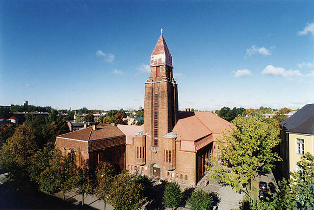 St. Pauls's church from a bird's eye view on a sunny day.