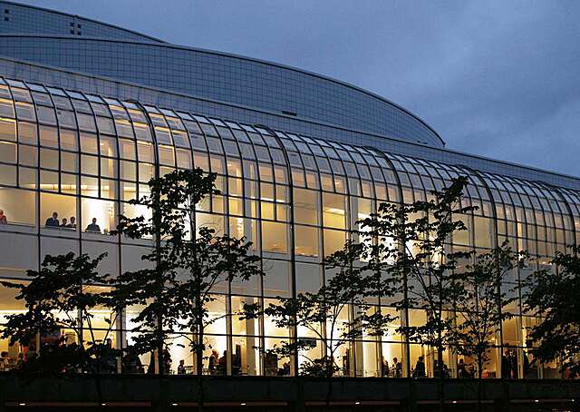 Curved window wall of the Finnish National Opera.