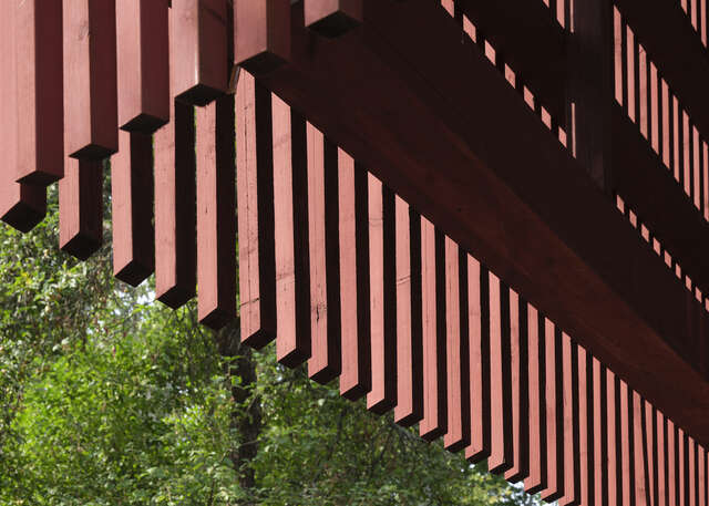 Thin red rectangular blocks