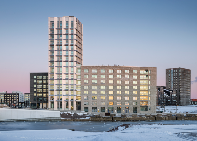 Large aoartment building