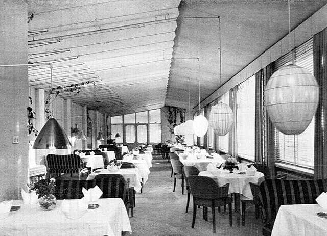 Restaurant 'White Lady'