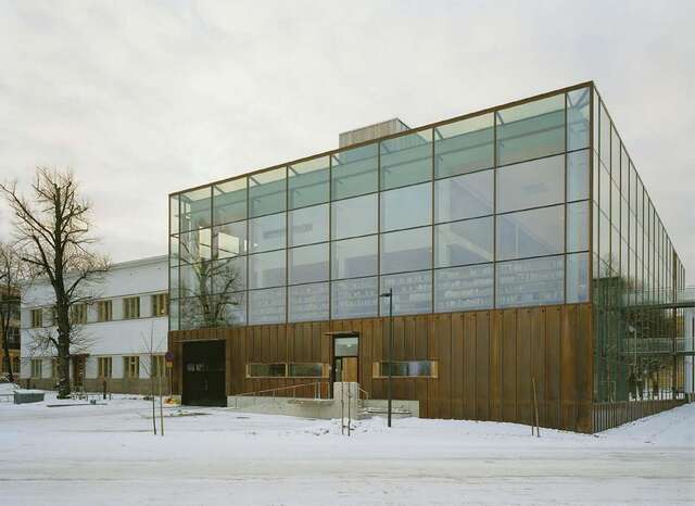 Extension with steel and glass elevations