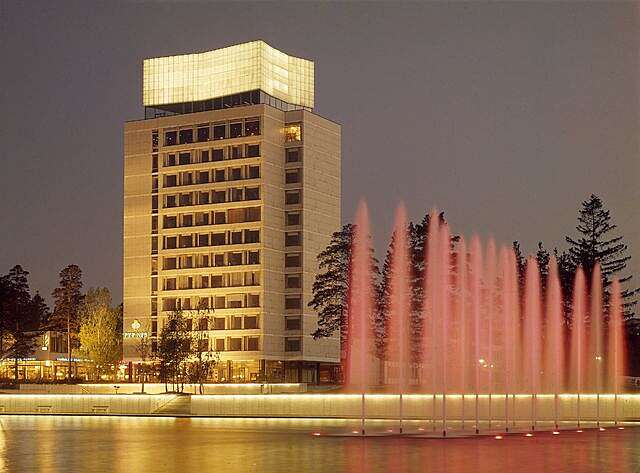 Office tower and its surroundings