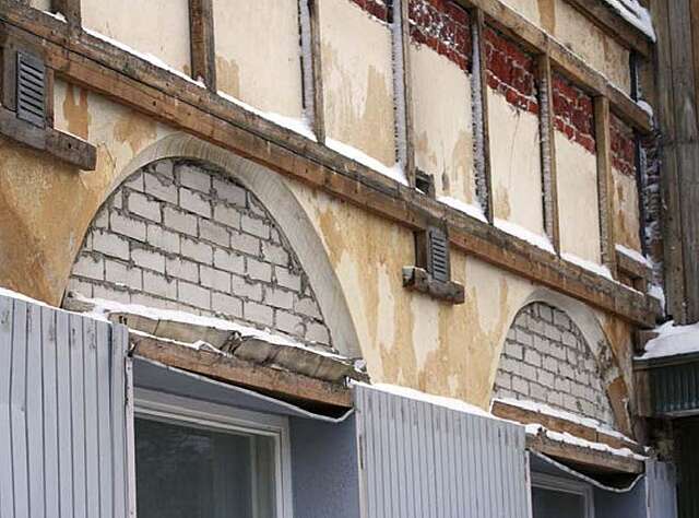 Removal of the 1960s cladding