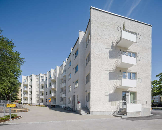 Elevation of Serpentine House