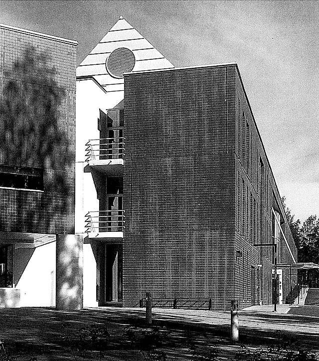 Service centre and neighbouring health centre encounter