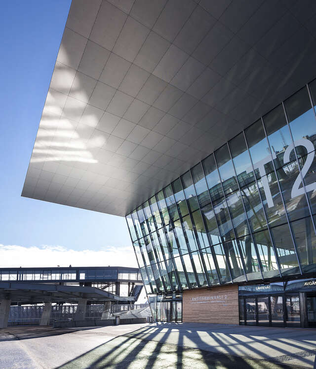 Terminal facade with glazed walls.